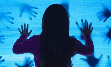 Poltergeist: Juegos diabólicos (2015)